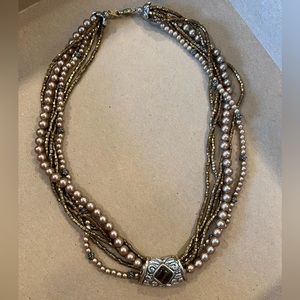 Multi chain choker